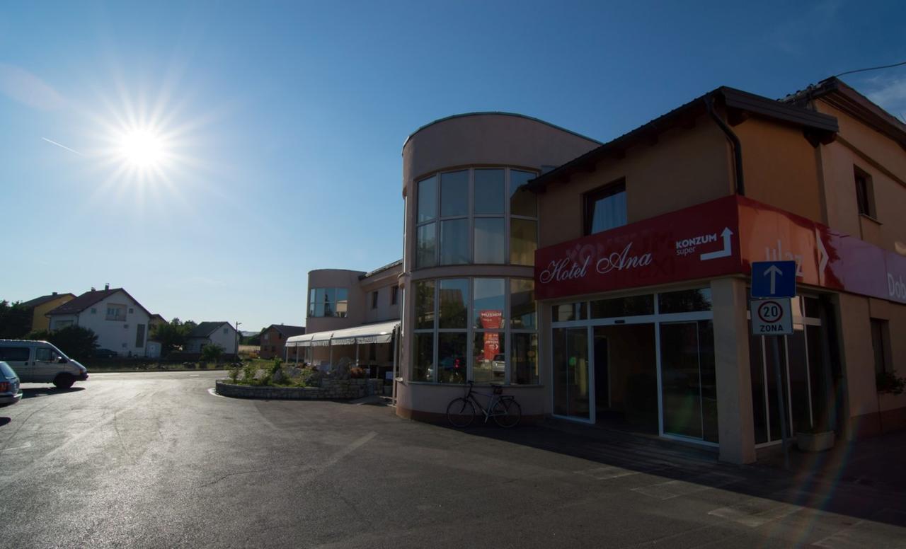 Hotel Ana Gospić Exterior foto